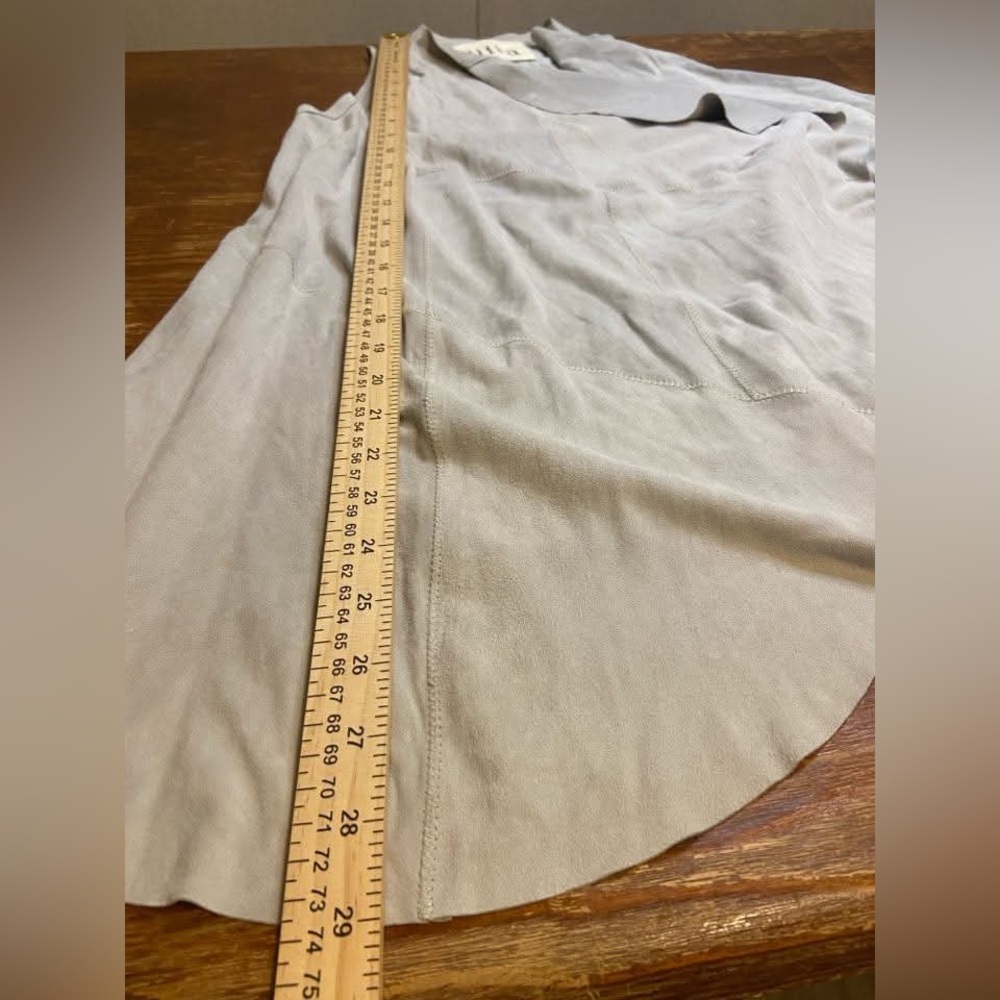 Illia Light Gray Drape Top size 2/small‎ - Picture 8 of 10